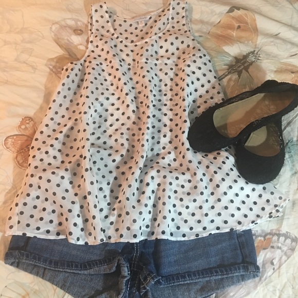Light and Classy Polka Dot Top - Picture 5 of 5